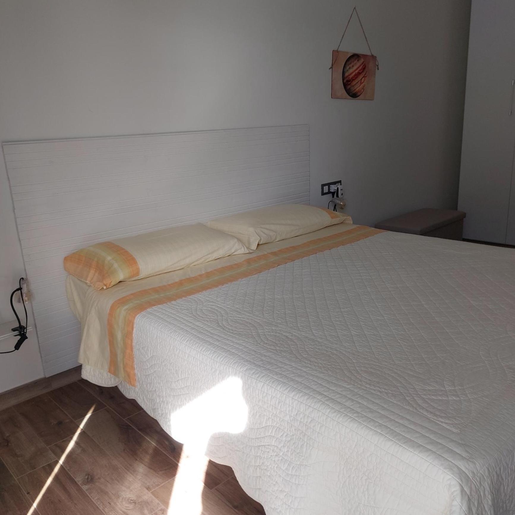 Hotel Skylab Gozzano Zimmer foto